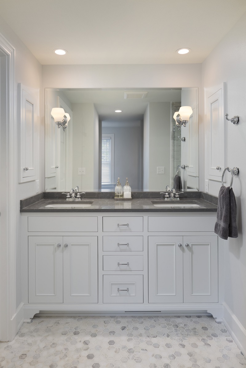 Milwaukee Bathroom Remodel with Minimalist Design
