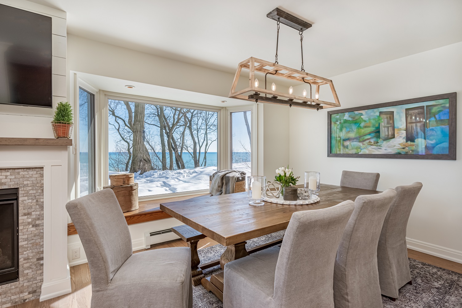 Breakfast Area with Bay Window Wisconsin Renovation