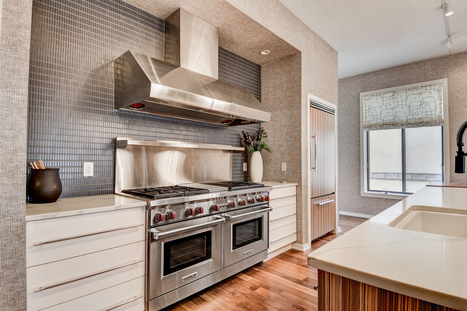 Kitchen Range in Milwaukee Condo Remodel