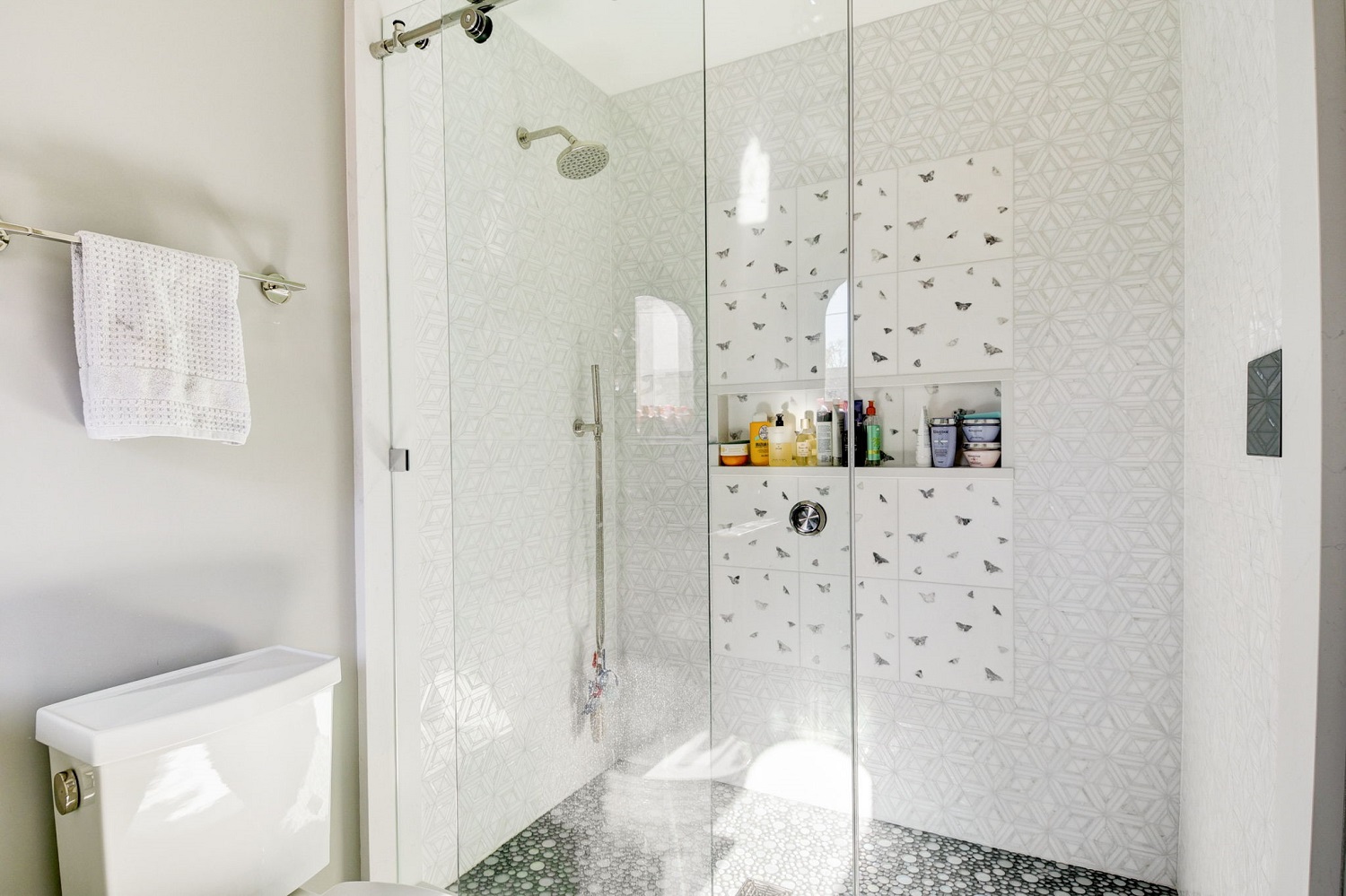 Beautiful Bathroom Tiles in Milwaukee Home Remodel